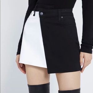 WORN ONCE. Alice & Olivia two tone mini skirt